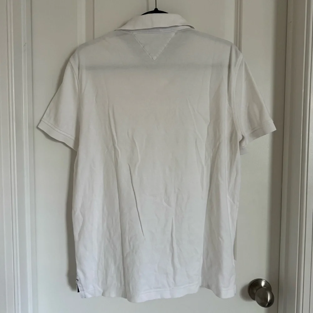 Tommy Hilfiger Classic White Polo Shirt, M - Picture 2 of 11